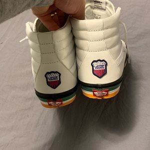 Vans skate hi size 11 satin white